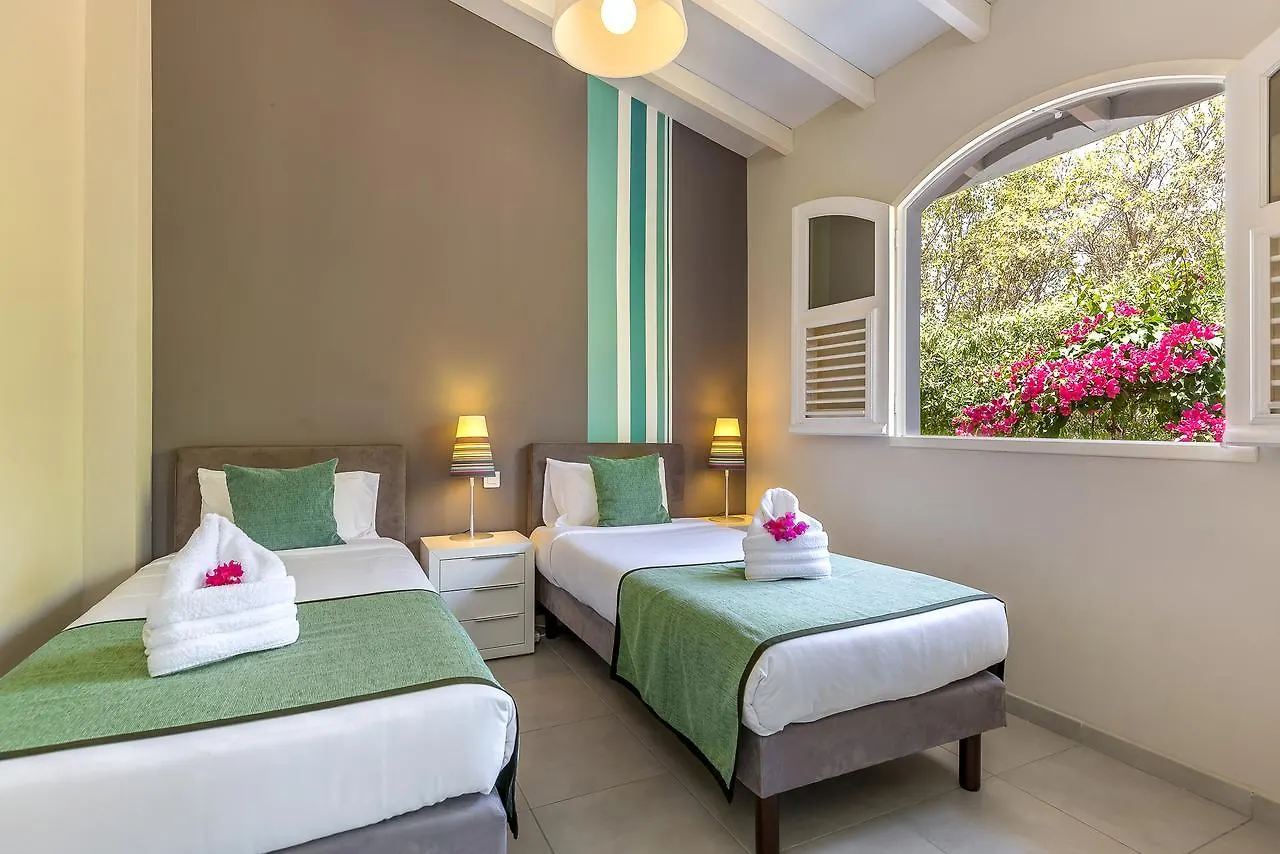 Villas Palm Ле-Воклен Курортный комплекс