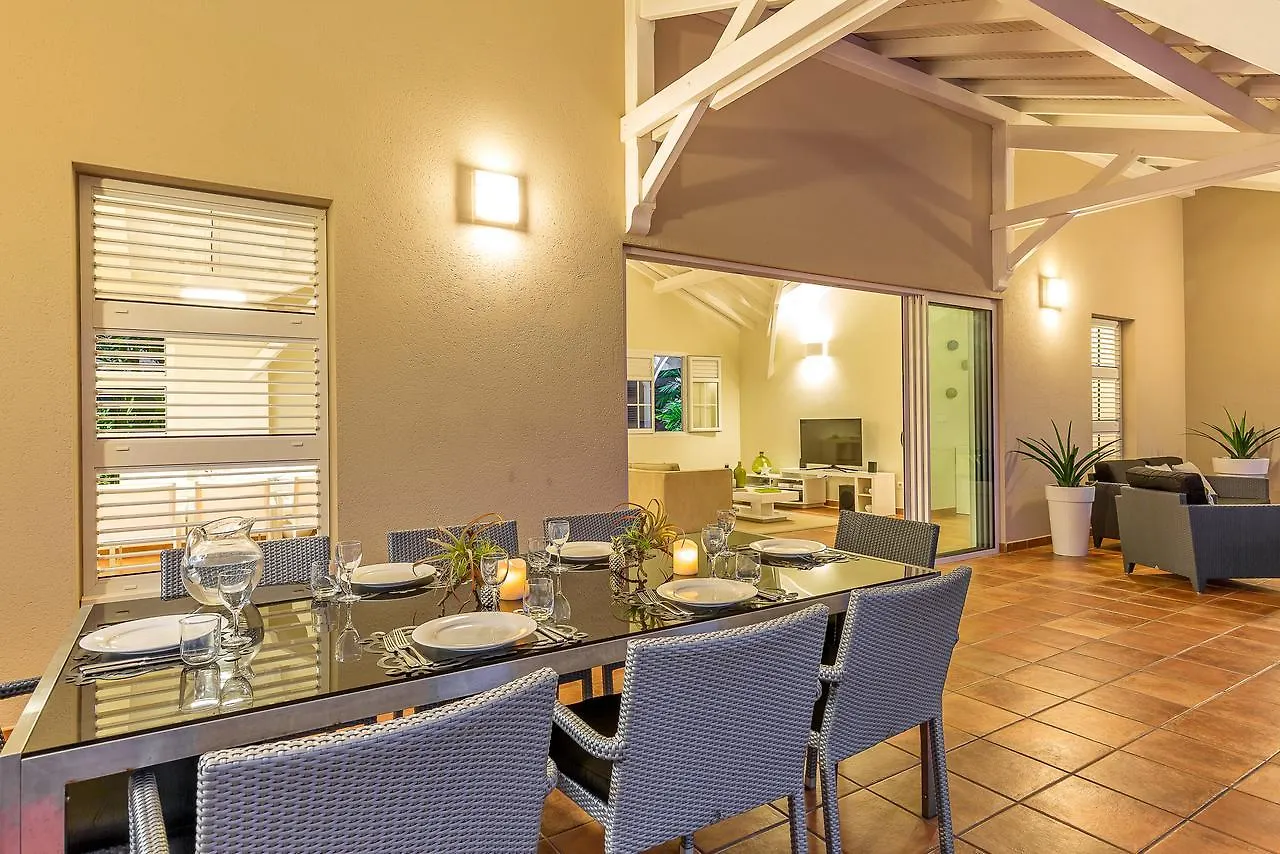 Villas Palm Ле-Воклен