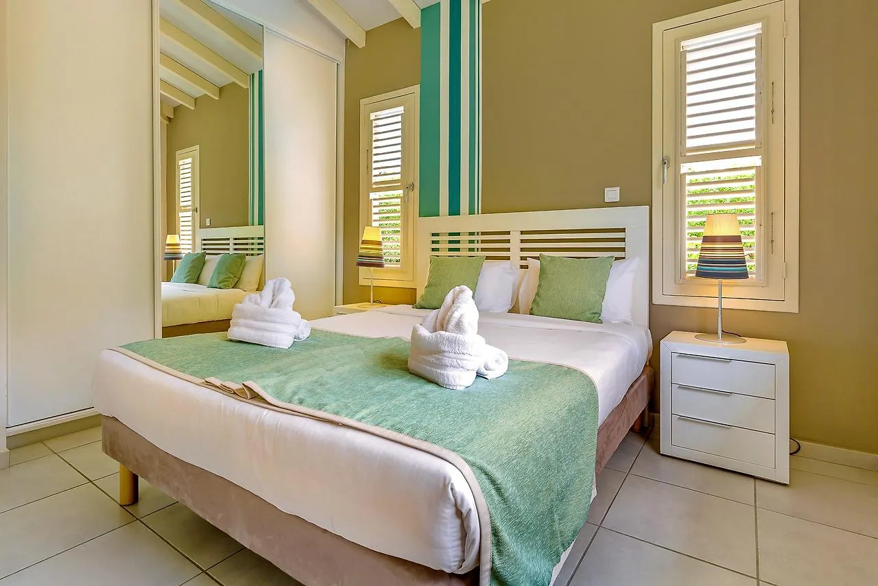 Villas Palm Ле-Воклен Курортный комплекс